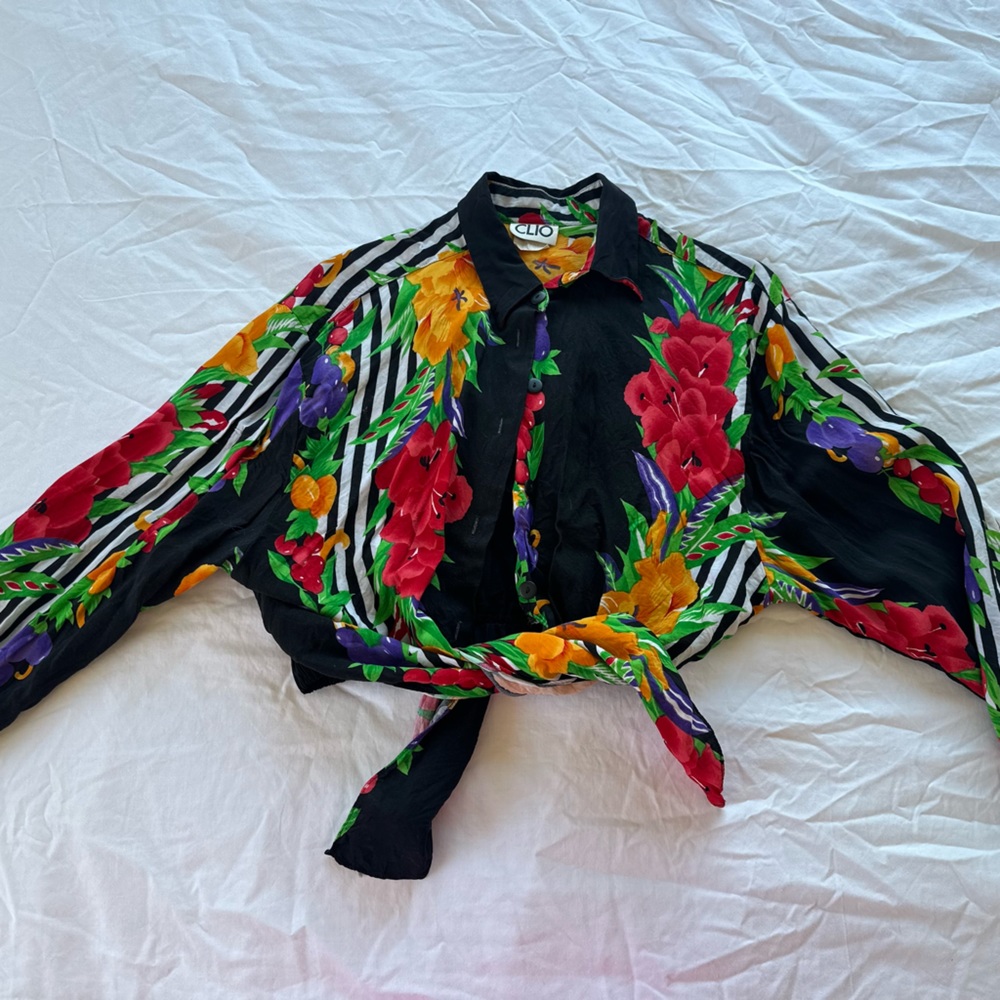 🌺🍇🍓🍊🍋80’s CLIO Tie Up Collared Button Down Blouse Fruit